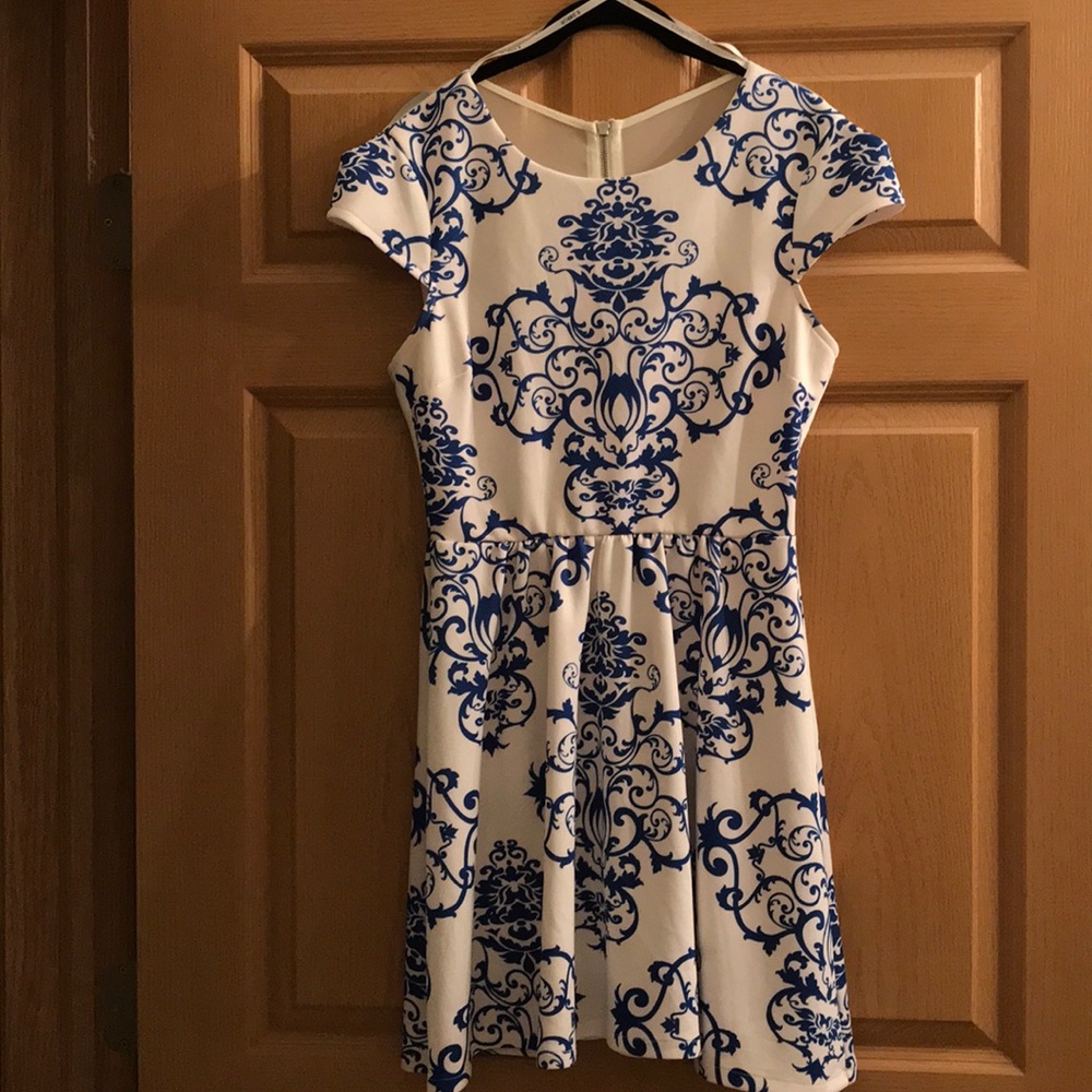 Cut light dress!